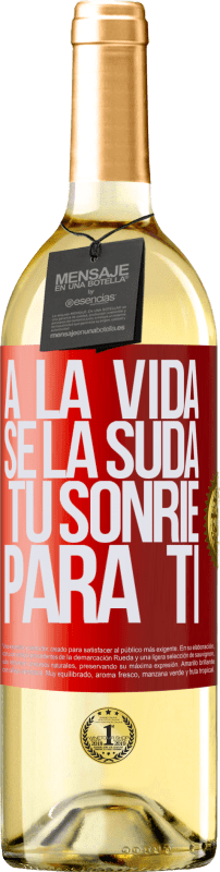 29,95 € Envío gratis | Vino Blanco Edición WHITE A la vida se la suda, tú sonríe para ti Etiqueta Roja. Etiqueta personalizable Vino joven Cosecha 2025 Verdejo