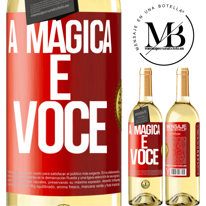 29,95 € Envio grátis | Vinho branco Edição WHITE A mágica é você Etiqueta Vermelha. Etiqueta personalizável Vinho jovem Colheita 2024 Verdejo