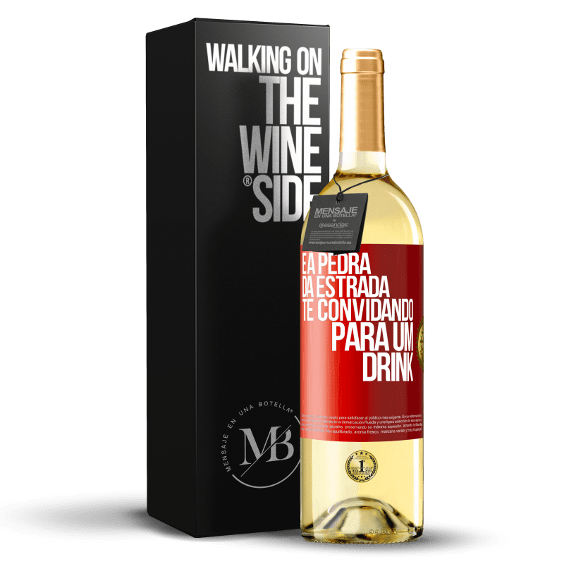 29,95 € Envio grátis | Vinho branco Edição WHITE E a pedra da estrada te convidando para um drink Etiqueta Vermelha. Etiqueta personalizável Vinho jovem Colheita 2023 Verdejo