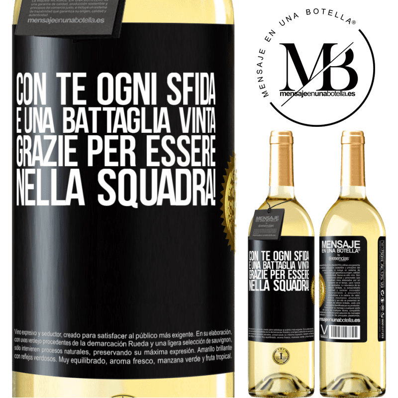 29,95 € Spedizione Gratuita | Vino bianco Edizione WHITE Con te ogni sfida è una battaglia vinta. Grazie per essere nella squadra! Etichetta Nera. Etichetta personalizzabile Vino giovane Raccogliere 2024 Verdejo