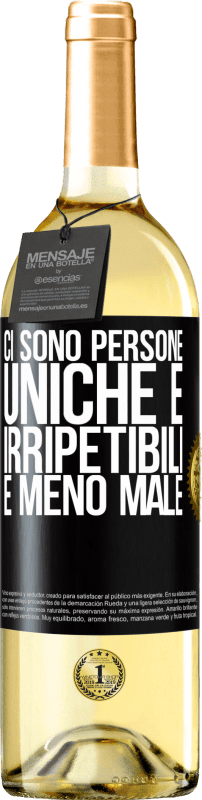 29,95 € | Vino bianco Edizione WHITE Ci sono persone uniche e irripetibili. E meno male Etichetta Nera. Etichetta personalizzabile Vino giovane Raccogliere 2024 Verdejo