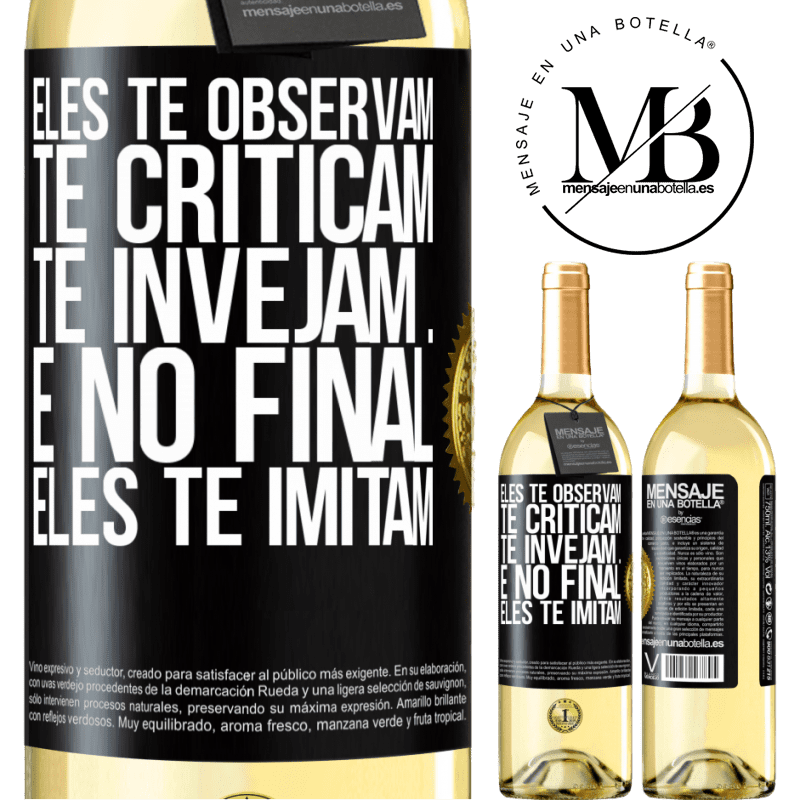 29,95 € Envio grátis | Vinho branco Edição WHITE Eles te observam, te criticam, te invejam ... e no final, eles te imitam Etiqueta Preta. Etiqueta personalizável Vinho jovem Colheita 2025 Verdejo