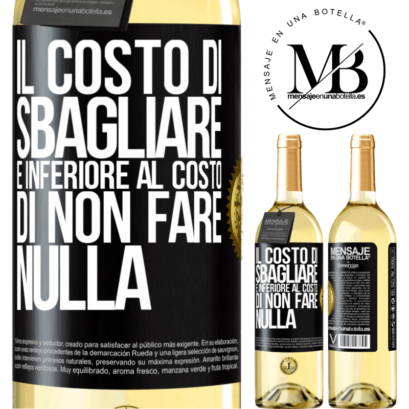 29,95 € Spedizione Gratuita | Vino bianco Edizione WHITE Il costo di sbagliare è inferiore al costo di non fare nulla Etichetta Nera. Etichetta personalizzabile Vino giovane Raccogliere 2023 Verdejo