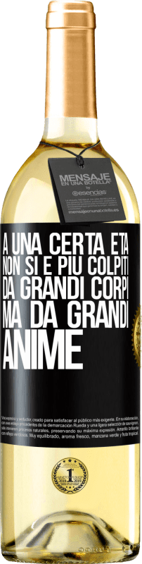 29,95 € | Vino bianco Edizione WHITE A una certa età non si è più colpiti da grandi corpi, ma da grandi anime Etichetta Nera. Etichetta personalizzabile Vino giovane Raccogliere 2025 Verdejo