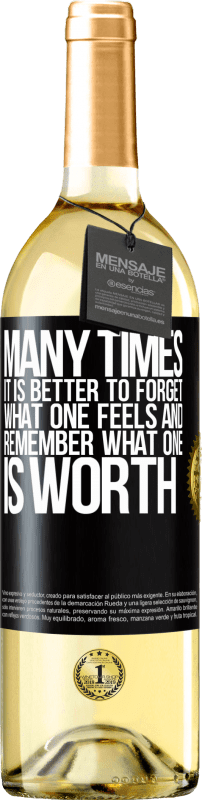 29,95 € | White Wine WHITE Edition Many times it is better to forget what one feels and remember what one is worth Black Label. Customizable label Young wine Harvest 2024 Verdejo