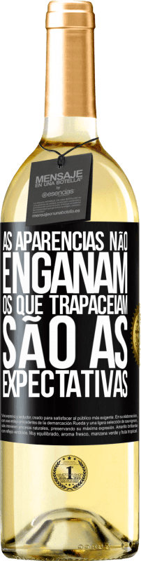 29,95 € | Vinho branco Edição WHITE As aparências não enganam. Os que trapaceiam são as expectativas Etiqueta Preta. Etiqueta personalizável Vinho jovem Colheita 2025 Verdejo