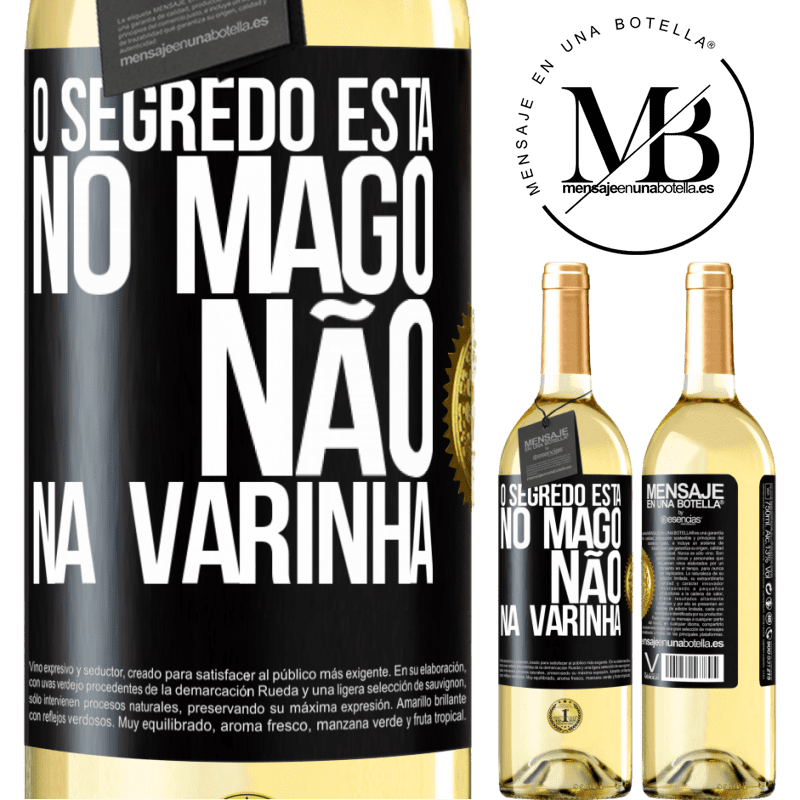 29,95 € Envio grátis | Vinho branco Edição WHITE O segredo está no mago, não na varinha Etiqueta Preta. Etiqueta personalizável Vinho jovem Colheita 2024 Verdejo