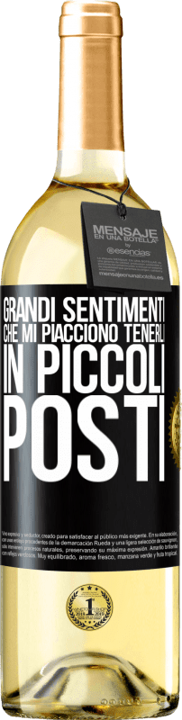 29,95 € Spedizione Gratuita | Vino bianco Edizione WHITE Grandi sentimenti che mi piacciono tenerli in piccoli posti Etichetta Nera. Etichetta personalizzabile Vino giovane Raccogliere 2024 Verdejo