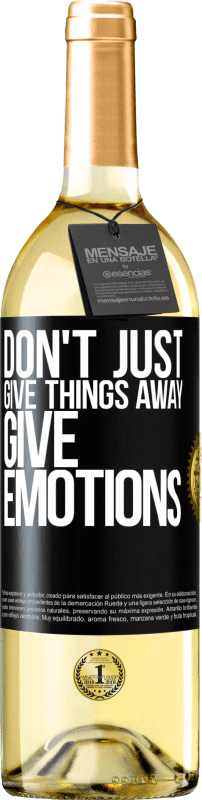 29,95 € | White Wine WHITE Edition Don't just give things away, give emotions Black Label. Customizable label Young wine Harvest 2024 Verdejo