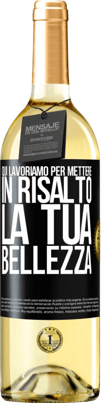 29,95 € Spedizione Gratuita | Vino bianco Edizione WHITE Qui lavoriamo per mettere in risalto la tua bellezza Etichetta Nera. Etichetta personalizzabile Vino giovane Raccogliere 2025 Verdejo