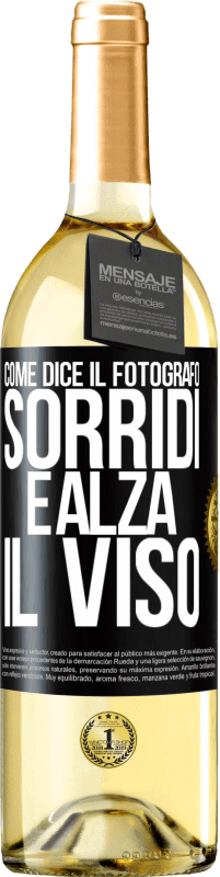 29,95 € Spedizione Gratuita | Vino bianco Edizione WHITE Come dice il fotografo, sorridi e alza il viso Etichetta Nera. Etichetta personalizzabile Vino giovane Raccogliere 2025 Verdejo