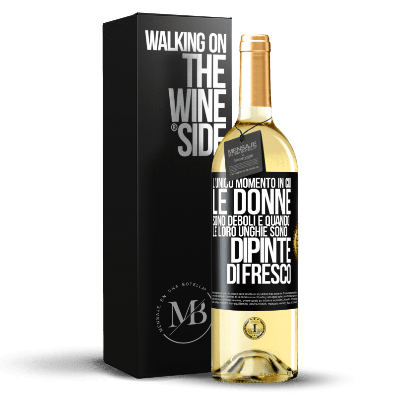 29,95 € Spedizione Gratuita | Vino bianco Edizione WHITE L'unico momento in cui le donne sono deboli è quando le loro unghie sono dipinte di fresco Etichetta Nera. Etichetta personalizzabile Vino giovane Raccogliere 2023 Verdejo