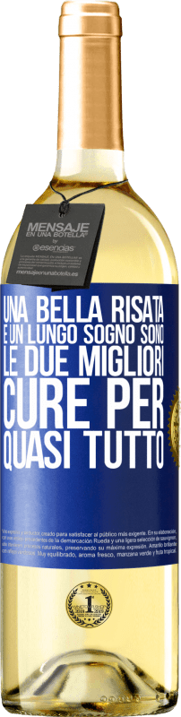 29,95 € Spedizione Gratuita | Vino bianco Edizione WHITE Una bella risata e un lungo sogno sono le due migliori cure per quasi tutto Etichetta Blu. Etichetta personalizzabile Vino giovane Raccogliere 2025 Verdejo