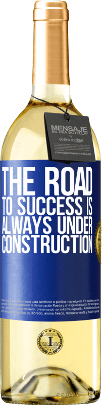 29,95 € | White Wine WHITE Edition The road to success is always under construction Blue Label. Customizable label Young wine Harvest 2023 Verdejo