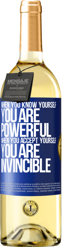 29,95 € | White Wine WHITE Edition When you know yourself, you are powerful. When you accept yourself, you are invincible Blue Label. Customizable label Young wine Harvest 2024 Verdejo