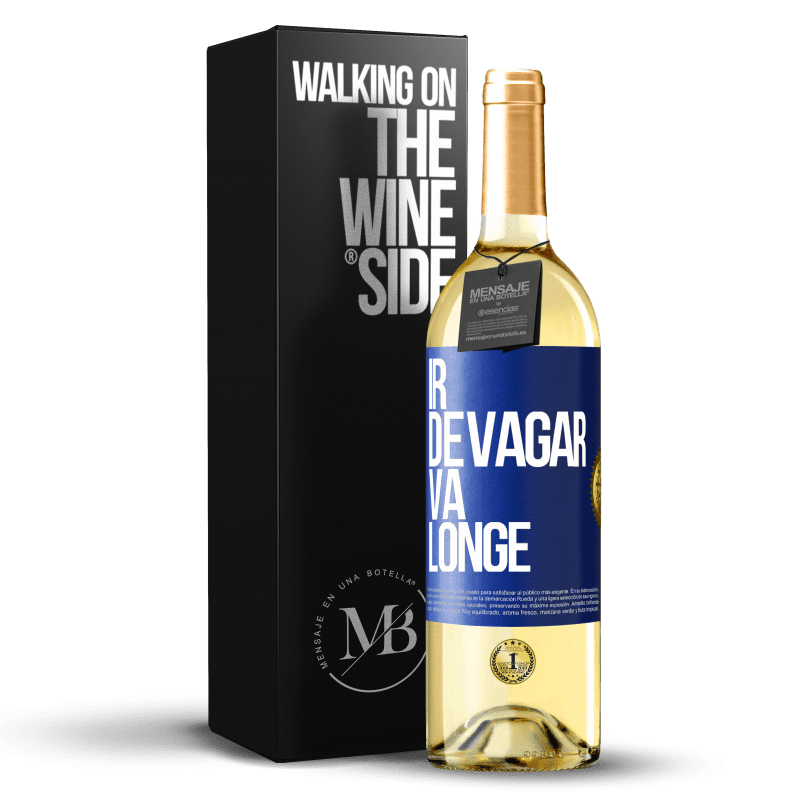 29,95 € Envio grátis | Vinho branco Edição WHITE Ir devagar. Vá longe Etiqueta Azul. Etiqueta personalizável Vinho jovem Colheita 2024 Verdejo