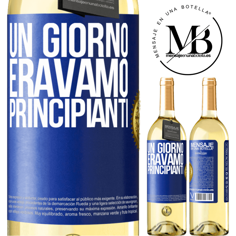 29,95 € Spedizione Gratuita | Vino bianco Edizione WHITE Un giorno eravamo principianti Etichetta Blu. Etichetta personalizzabile Vino giovane Raccogliere 2024 Verdejo