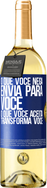 29,95 € | Vinho branco Edição WHITE O que você nega envia para você. O que você aceita transforma você Etiqueta Azul. Etiqueta personalizável Vinho jovem Colheita 2024 Verdejo