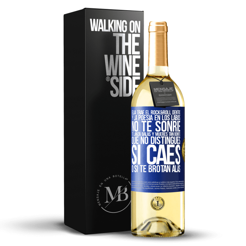 29,95 € Envío gratis | Vino Blanco Edición WHITE Ella trae el Rock&Roll dentro y la poesía en los labios. No te sonríe, te lanza balas, y mueres tan bonito, que no Etiqueta Azul. Etiqueta personalizable Vino joven Cosecha 2022 Verdejo