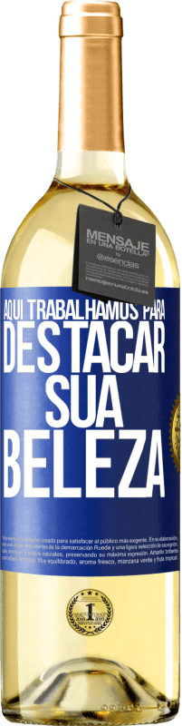 29,95 € | Vinho branco Edição WHITE Aqui trabalhamos para destacar sua beleza Etiqueta Azul. Etiqueta personalizável Vinho jovem Colheita 2024 Verdejo