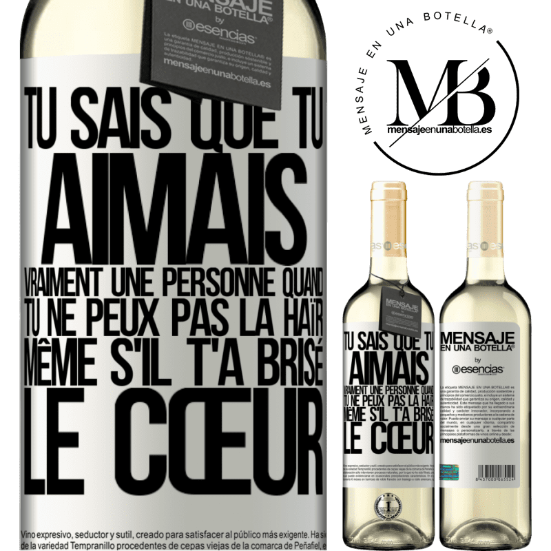«Tu sais que tu aimais vraiment quelqu'un quand tu ne peux pas la haïr même si elle t'a brisé le cœur» Édition WHITE