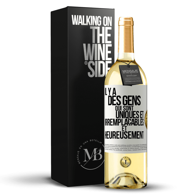 29,95 € Envoi gratuit | Vin blanc Édition WHITE Il y a des gens qui sont uniques et irremplaçables. Et heureusement Étiquette Blanche. Étiquette personnalisable Vin jeune Récolte 2024 Verdejo