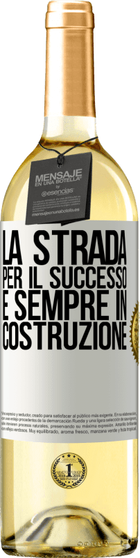 29,95 € | Vino bianco Edizione WHITE La strada per il successo è sempre in costruzione Etichetta Bianca. Etichetta personalizzabile Vino giovane Raccogliere 2024 Verdejo