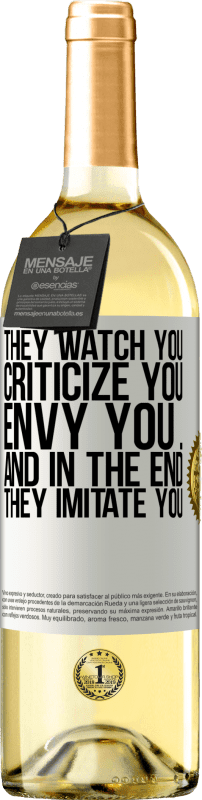 29,95 € | White Wine WHITE Edition They watch you, criticize you, envy you ... and in the end, they imitate you White Label. Customizable label Young wine Harvest 2023 Verdejo