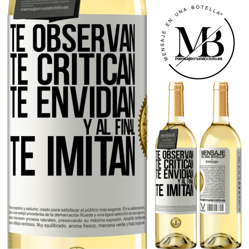 29,95 € Envío gratis | Vino Blanco Edición WHITE Te observan, te critican, te envidian… y al final, te imitan Etiqueta Blanca. Etiqueta personalizable Vino joven Cosecha 2025 Verdejo