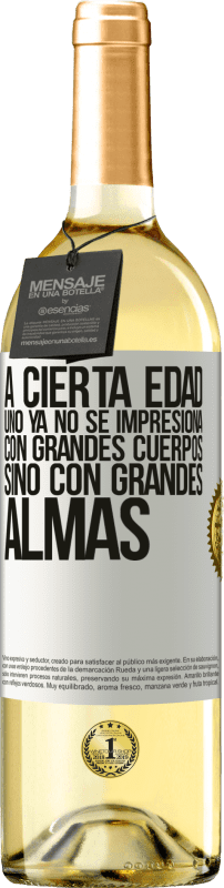 29,95 € | Vino Blanco Edición WHITE A cierta edad uno ya no se impresiona con grandes cuerpos, sino con grandes almas Etiqueta Blanca. Etiqueta personalizable Vino joven Cosecha 2024 Verdejo