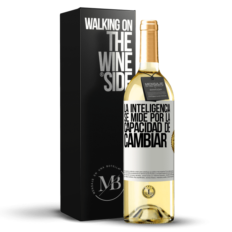 29,95 € Envío gratis | Vino Blanco Edición WHITE La inteligencia se mide por la capacidad de cambiar Etiqueta Blanca. Etiqueta personalizable Vino joven Cosecha 2024 Verdejo