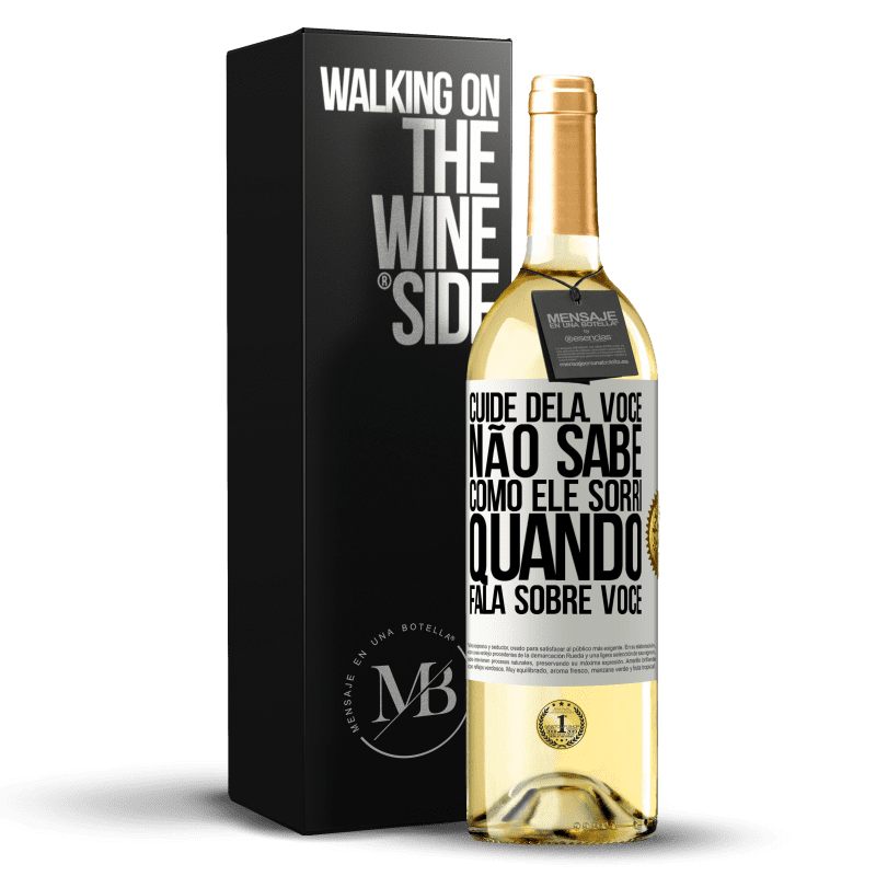 29,95 € Envio grátis | Vinho branco Edição WHITE Cuide dela. Você não sabe como ele sorri quando fala sobre você Etiqueta Branca. Etiqueta personalizável Vinho jovem Colheita 2024 Verdejo