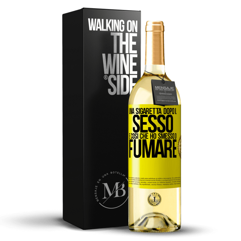 29,95 € Spedizione Gratuita | Vino bianco Edizione WHITE Una sigaretta dopo il sesso. È così che ho smesso di fumare Etichetta Gialla. Etichetta personalizzabile Vino giovane Raccogliere 2024 Verdejo