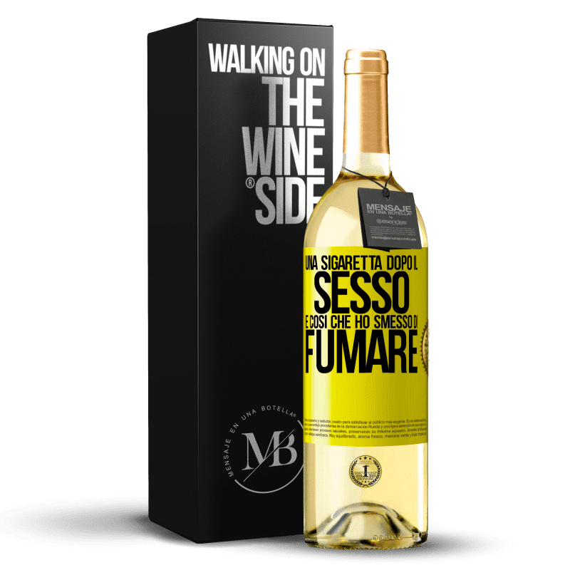 29,95 € Spedizione Gratuita | Vino bianco Edizione WHITE Una sigaretta dopo il sesso. È così che ho smesso di fumare Etichetta Gialla. Etichetta personalizzabile Vino giovane Raccogliere 2025 Verdejo