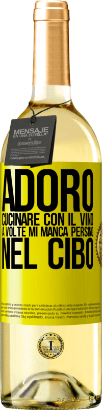 Spedizione Gratuita | Vino bianco Edizione WHITE Adoro cucinare con il vino. A volte mi manca persino nel cibo Etichetta Gialla. Etichetta personalizzabile Vino giovane Raccogliere 2023 Verdejo