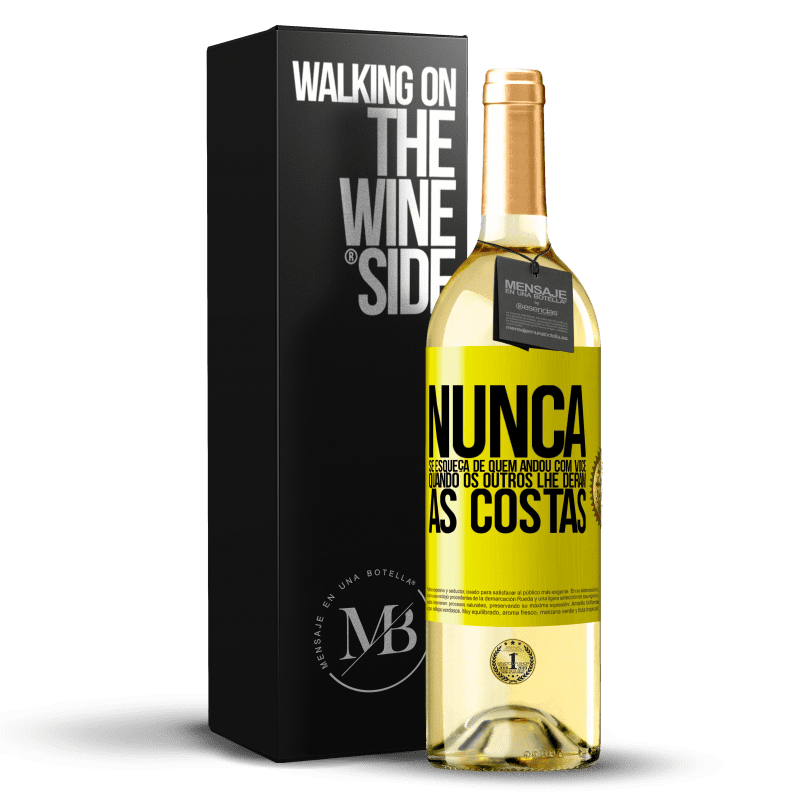 29,95 € Envio grátis | Vinho branco Edição WHITE Nunca se esqueça de quem andou com você quando os outros lhe deram as costas Etiqueta Amarela. Etiqueta personalizável Vinho jovem Colheita 2025 Verdejo