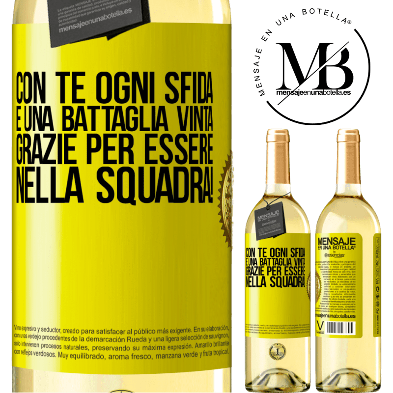 29,95 € Spedizione Gratuita | Vino bianco Edizione WHITE Con te ogni sfida è una battaglia vinta. Grazie per essere nella squadra! Etichetta Gialla. Etichetta personalizzabile Vino giovane Raccogliere 2024 Verdejo