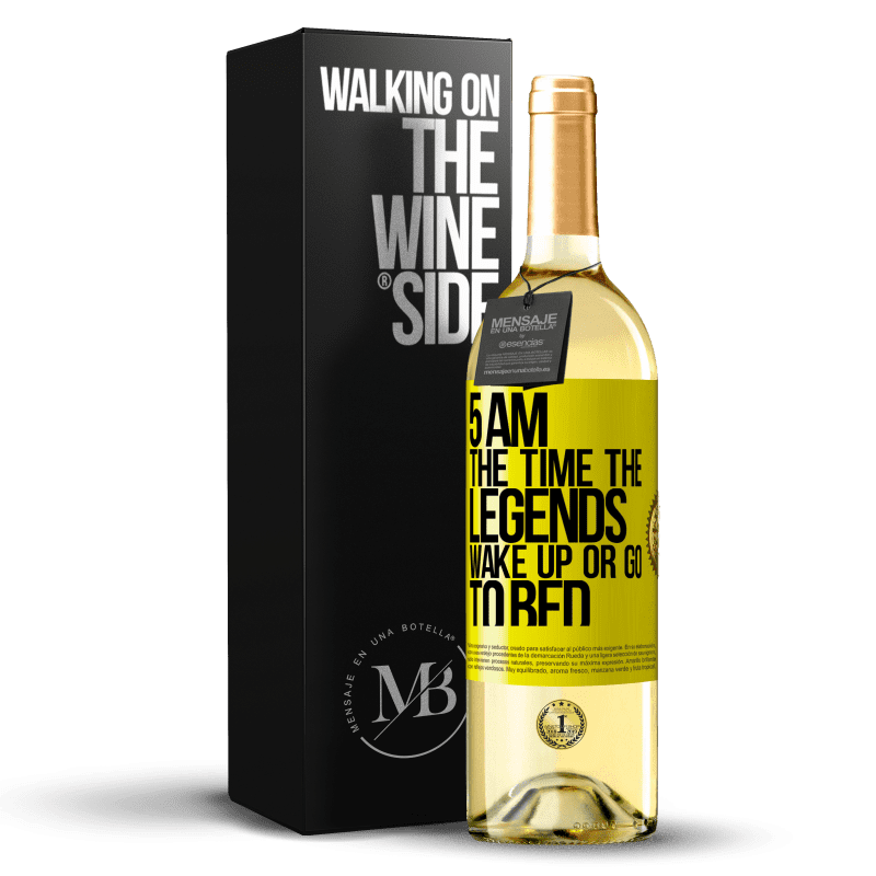 29,95 € 送料無料 | 白ワイン WHITEエディション 午前5時伝説が目覚めるか寝る時間 黄色のラベル. カスタマイズ可能なラベル 若いワイン 収穫 2023 Verdejo