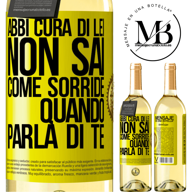 29,95 € Spedizione Gratuita | Vino bianco Edizione WHITE Abbi cura di lei. Non sai come sorride quando parla di te Etichetta Gialla. Etichetta personalizzabile Vino giovane Raccogliere 2024 Verdejo