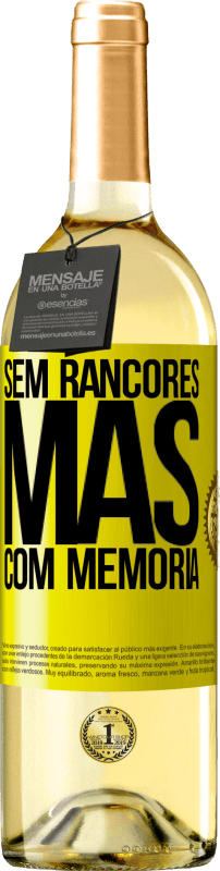 29,95 € | Vinho branco Edição WHITE Sem rancores, mas com memória Etiqueta Amarela. Etiqueta personalizável Vinho jovem Colheita 2025 Verdejo