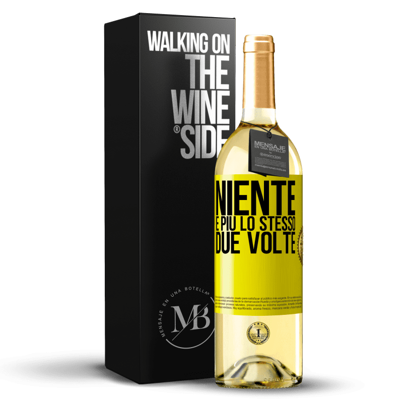 29,95 € Spedizione Gratuita | Vino bianco Edizione WHITE Niente è più lo stesso due volte Etichetta Gialla. Etichetta personalizzabile Vino giovane Raccogliere 2025 Verdejo