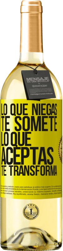 «Lo que niegas te somete. Lo que aceptas te transforma» Edición WHITE