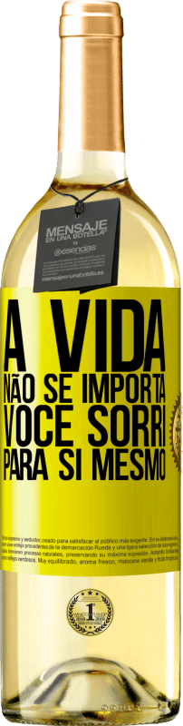 29,95 € | Vinho branco Edição WHITE A vida não se importa, você sorri para si mesmo Etiqueta Amarela. Etiqueta personalizável Vinho jovem Colheita 2024 Verdejo