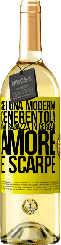 29,95 € Spedizione Gratuita | Vino bianco Edizione WHITE Sei una moderna Cenerentola, una ragazza in cerca di amore e scarpe Etichetta Gialla. Etichetta personalizzabile Vino giovane Raccogliere 2023 Verdejo