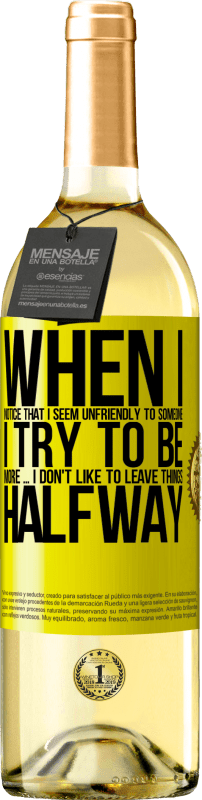 «Когда я замечаю, что я кому-то нравлюсь, я стараюсь любить его еще хуже ... Я не люблю оставлять вещи на полпути» Издание WHITE