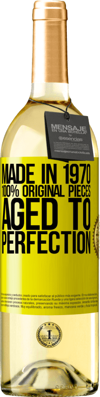 29,95 € | Белое вино Издание WHITE Сделано в 1970 году, 100% оригинал. Aged to perfection Желтая этикетка. Настраиваемая этикетка Молодое вино Урожай 2023 Verdejo