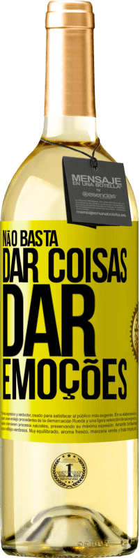 «Não basta dar coisas, dar emoções» Edição WHITE