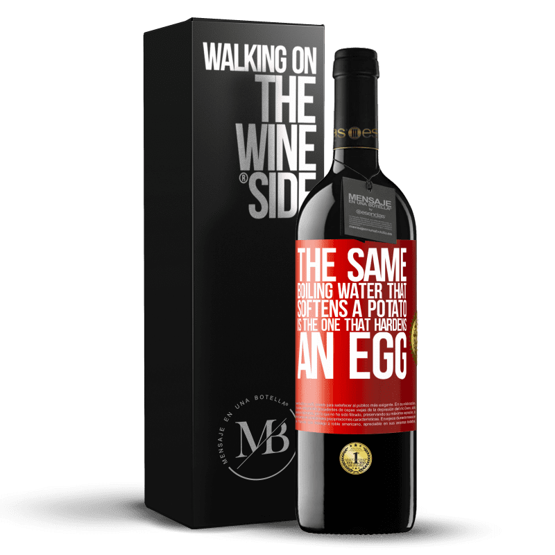 29,95 € Free Shipping | Red Wine RED Edition Crianza 6 Months The same boiling water that softens a potato is the one that hardens an egg Red Label. Customizable label Aging in oak barrels 6 Months Harvest 2020 Tempranillo