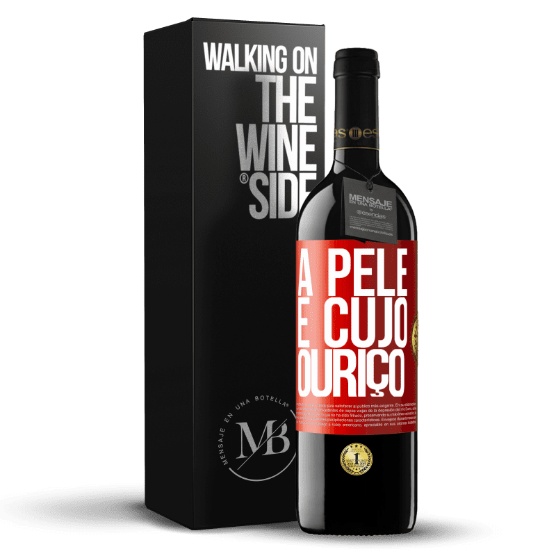 39,95 € Envio grátis | Vinho tinto Edição RED MBE Reserva A pele é cujo ouriço Etiqueta Vermelha. Etiqueta personalizável Reserva 12 Meses Colheita 2015 Tempranillo