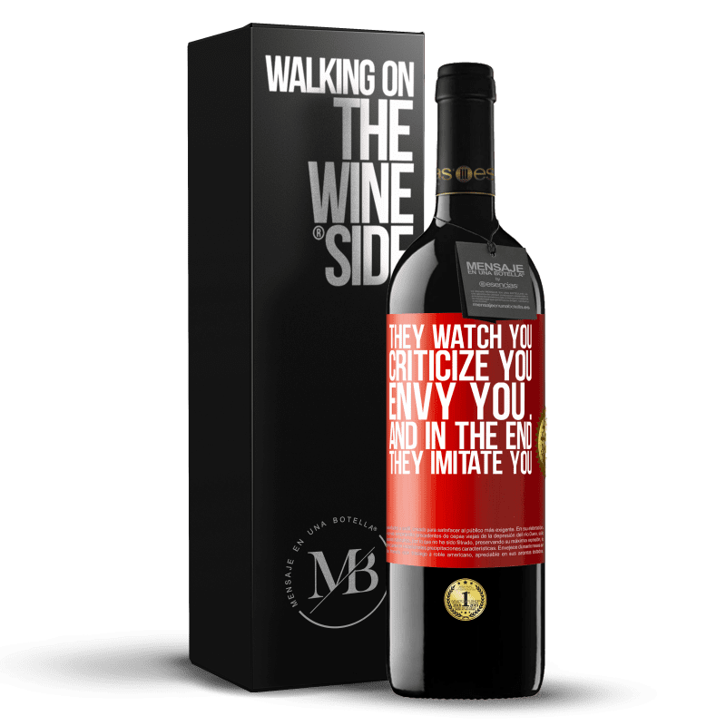 29,95 € Free Shipping | Red Wine RED Edition Crianza 6 Months They watch you, criticize you, envy you ... and in the end, they imitate you Red Label. Customizable label Aging in oak barrels 6 Months Harvest 2019 Tempranillo